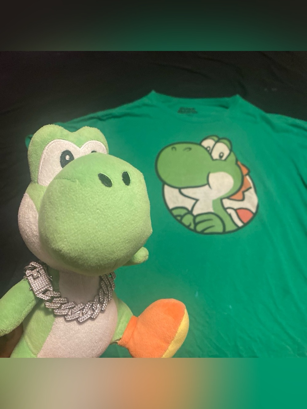 Nintendo Yoshi graphic tee